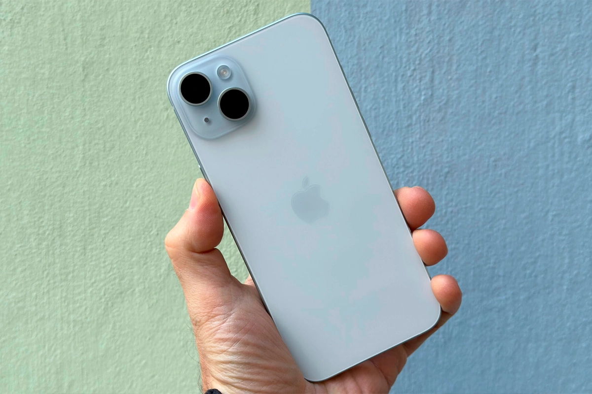 iPhone 15 Plus дизайн і розмір